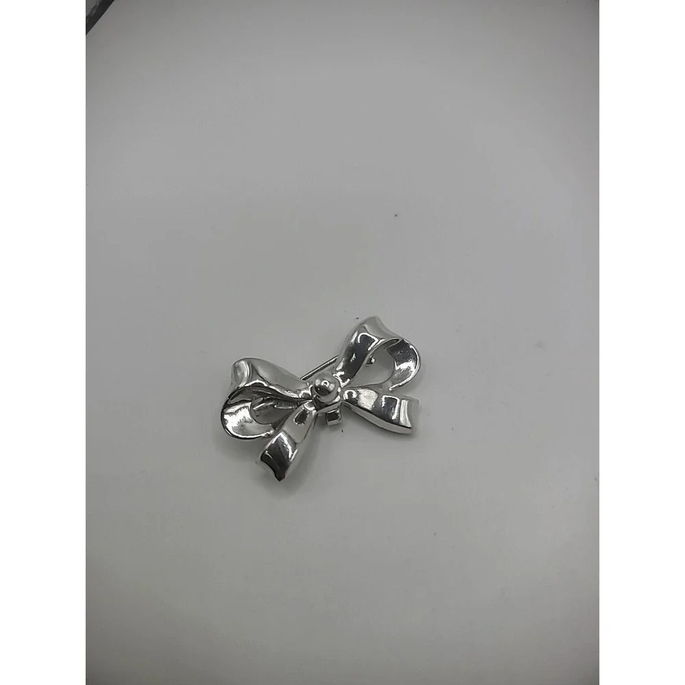 Vintage Coro Silver Tone‎ Bow Brooch Pin Jewelry Costume Dainty